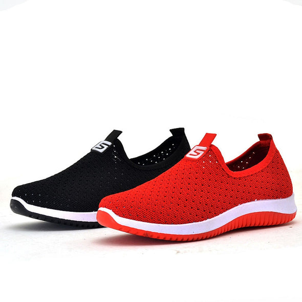 Slip on platform knitting flats soft walking shoes breathable air mesh sneakers